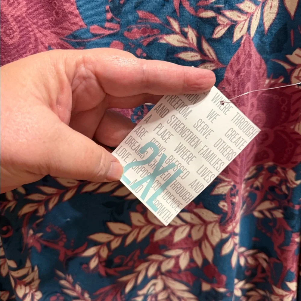 LuLaRoe Scoop Neck Floral Top - Teal & Dusty Rose - Picture 3 of 3